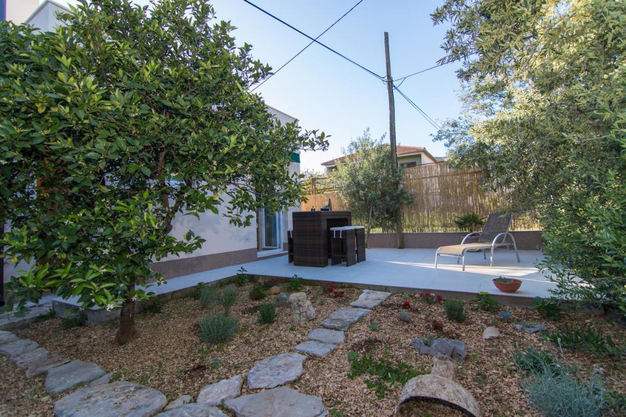 Apartment Sandra Trogir Exterior foto